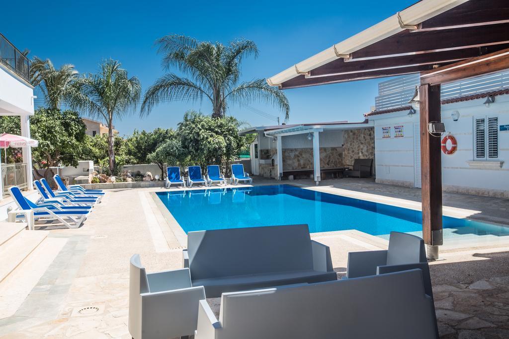 Papas Family Villa Paralimni Exterior foto